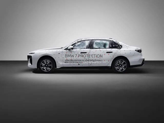 BMW i7 Protection & BMW řady 7 Protection.