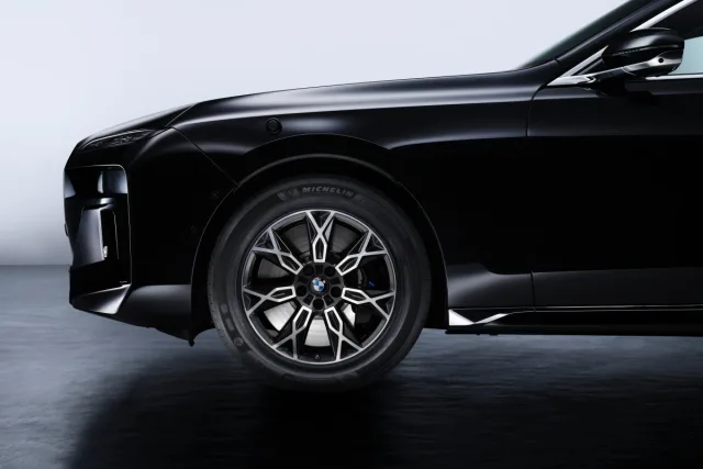 BMW i7 Protection & BMW řady 7 Protection.