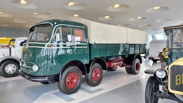 Mercedes-Benz Museum Stuttgart (2023)