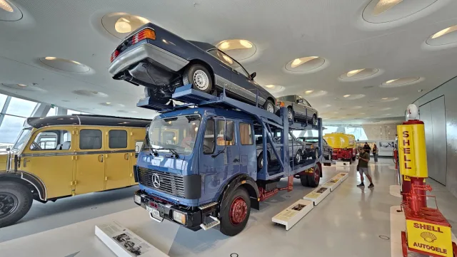 Mercedes-Benz Museum Stuttgart (2023)