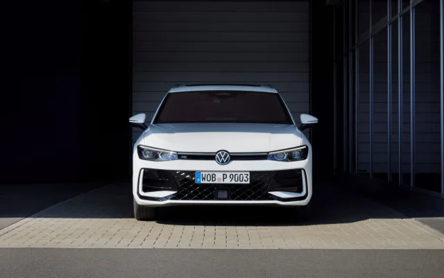 Volkswagen Passat Variant (2023)