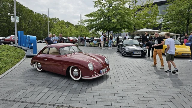Classics & Coffee u Mercedes-Benz Museum | 13. 8. 2023