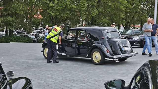 Classics & Coffee u Mercedes-Benz Museum | 13. 8. 2023