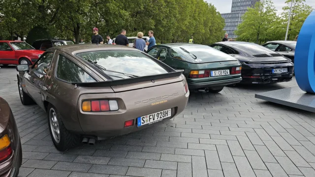 Classics & Coffee u Mercedes-Benz Museum | 13. 8. 2023