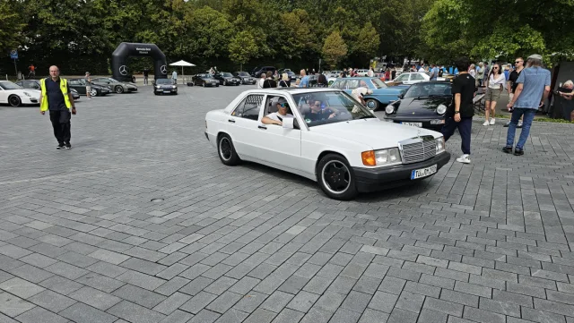 Classics & Coffee u Mercedes-Benz Museum | 13. 8. 2023
