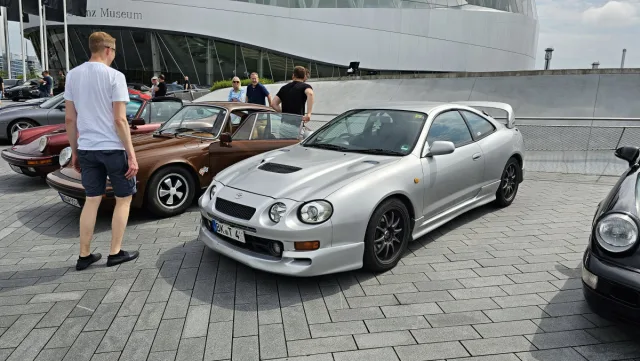 Classics & Coffee u Mercedes-Benz Museum | 13. 8. 2023