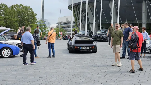 Classics & Coffee u Mercedes-Benz Museum | 13. 8. 2023