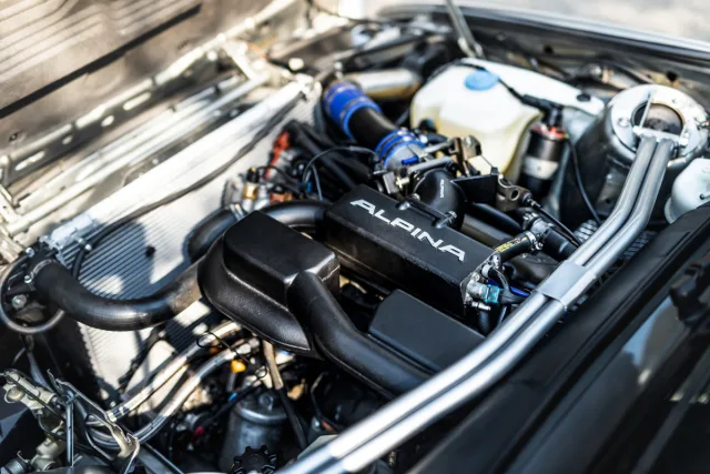 MH3 3.5 Turbo: Upravené BMW M3 (E30) od Manhart Performance