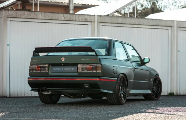 MH3 3.5 Turbo: Upravené BMW M3 (E30) od Manhart Performance