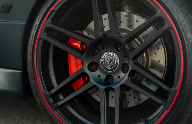 MH3 3.5 Turbo: Upravené BMW M3 (E30) od Manhart Performance