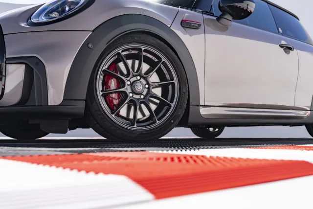 2023 MINI John Cooper Works Bulldog Racing Edition