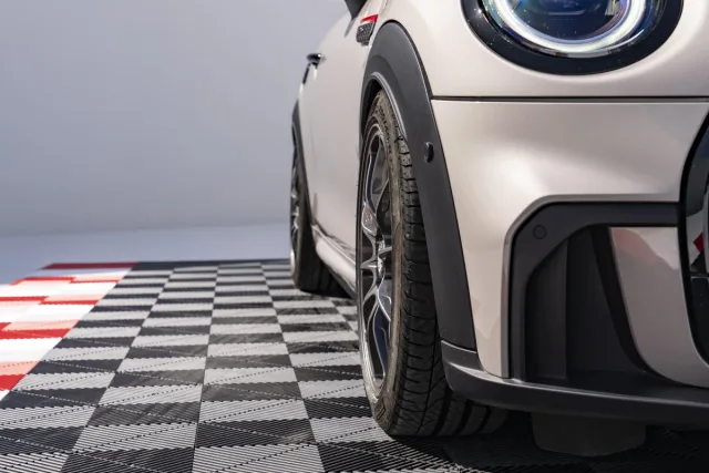 2023 MINI John Cooper Works Bulldog Racing Edition