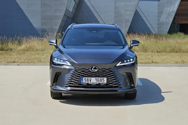 Test Lexus RX 350 h (2023)