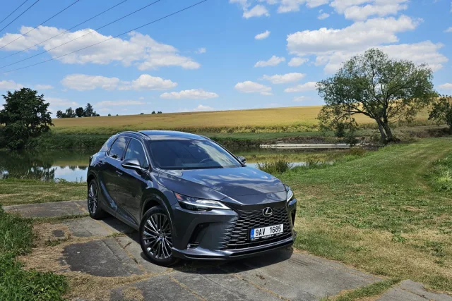 Test Lexus RX 350 h (2023)