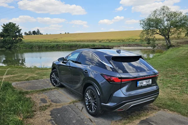 Test Lexus RX 350 h (2023)