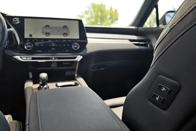Test Lexus RX 350 h (2023)