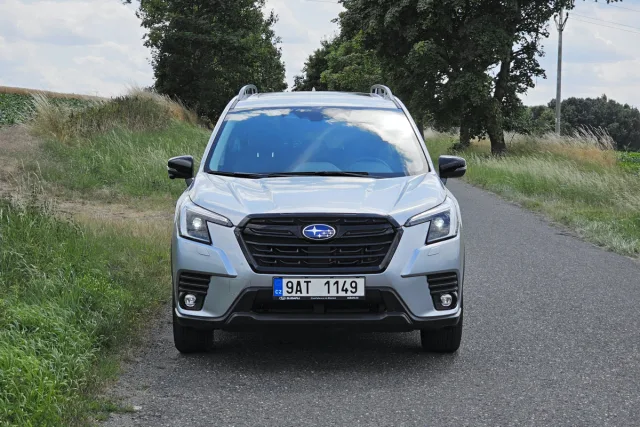 Test Subaru Forester e-Boxer Black Edition (2023)