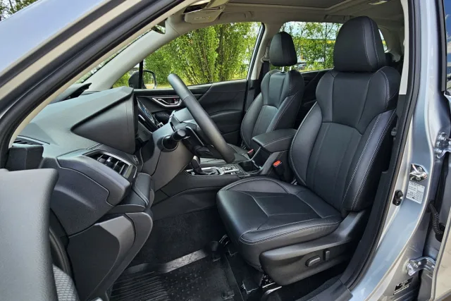 Test Subaru Forester e-Boxer Black Edition (2023)