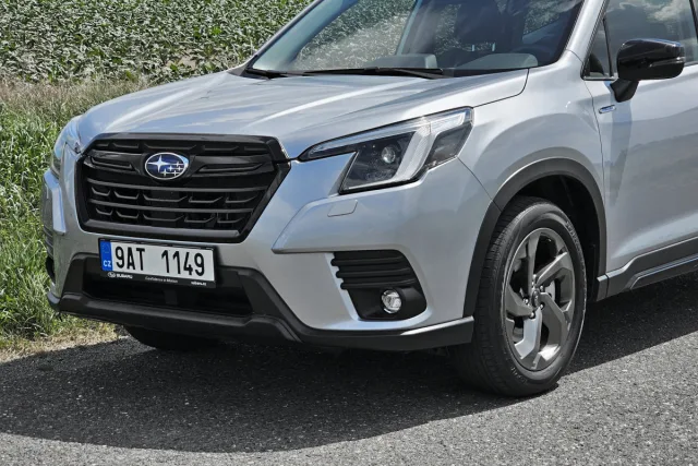 Test Subaru Forester e-Boxer Black Edition (2023)