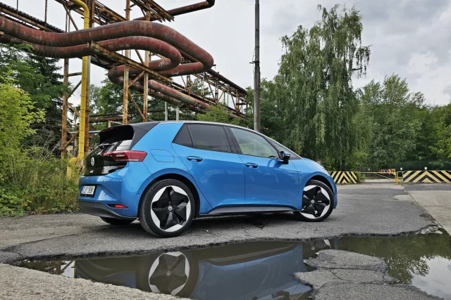 Test Volkswagen ID.3 Pro S | elektromobil (2023)