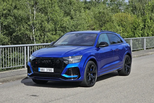 Test Audi RS Q8 (2023)