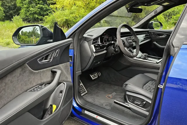 Test Audi RS Q8 (2023)