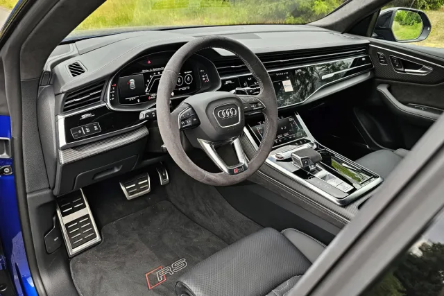 Test Audi RS Q8 (2023)
