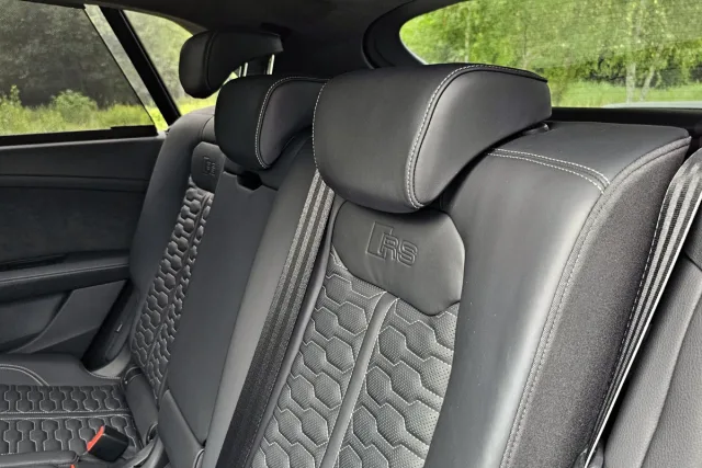Test Audi RS Q8 (2023)