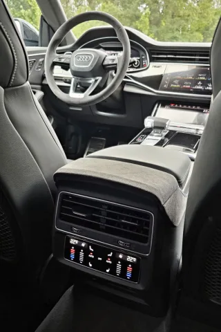 Test Audi RS Q8 (2023)