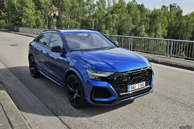 Test Audi RS Q8 (2023)