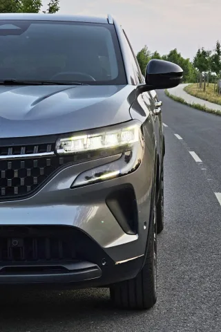 Test Renault Austral Techno TCe 140 (2023)