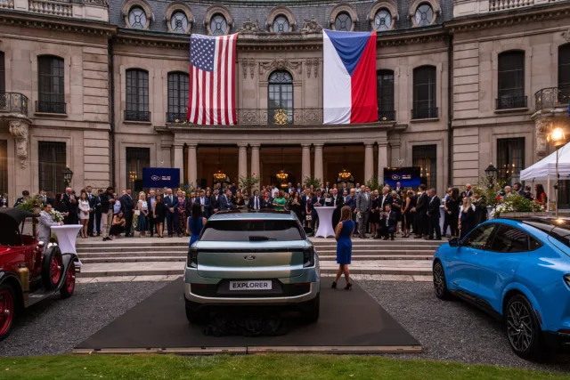 Předpremiéra nového elektromobilu Ford Explorer v rámci oslav 30letého výročí Fordu v ČR