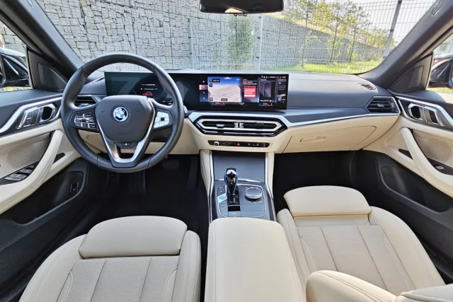 Test BMW i4 eDrive35 | elektromobil (2023)