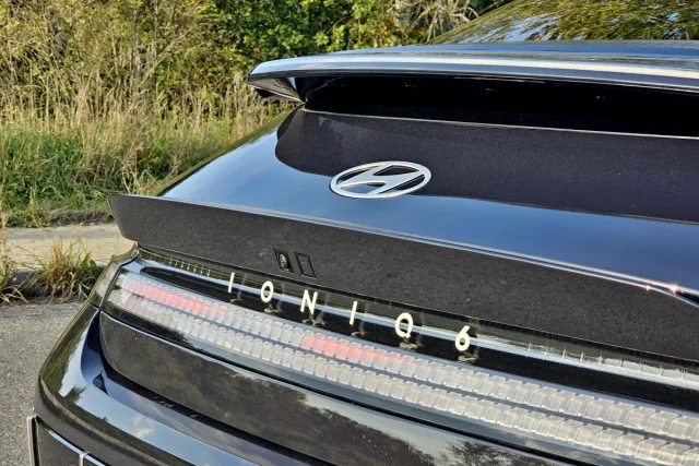 Test Hyundai IONIQ 6 Power 4×4 | elektromobil (2023)