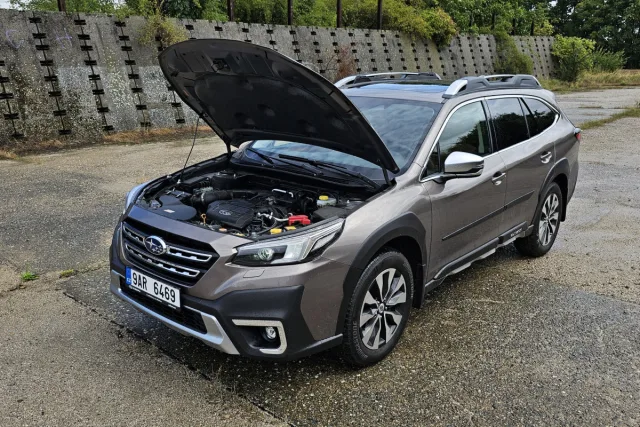 Test Subaru Outback 2.5i Executive (2023)