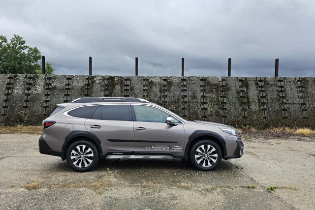 Test Subaru Outback 2.5i Executive (2023)
