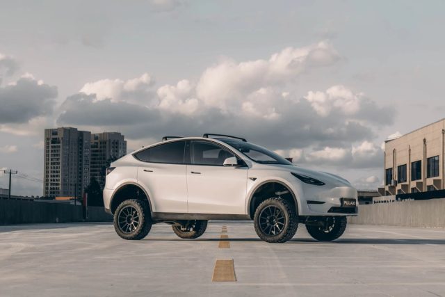 Pu.Labo Tesla Model Y