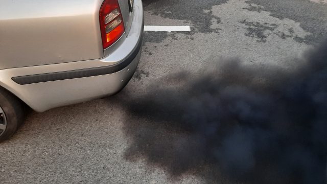 Řada řidičů jezdí ve vracích nebo nepovedených tuningových projektech. Koroze bývá ten nejmenší problém