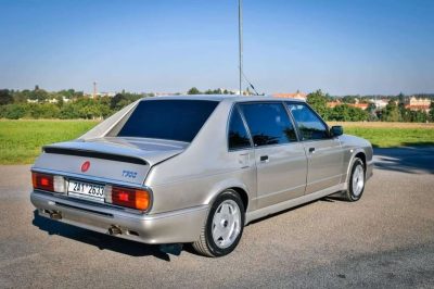 Tatra T700 na prodej v aukci | Retro garáž | listopad 2023