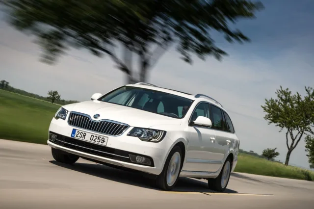 Škoda Superb druhé generace po faceliftu