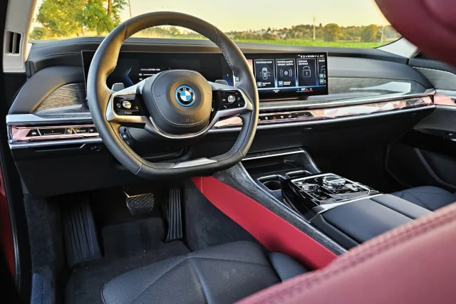Test BMW 750e xDrive | plug-in hybrid (2023)