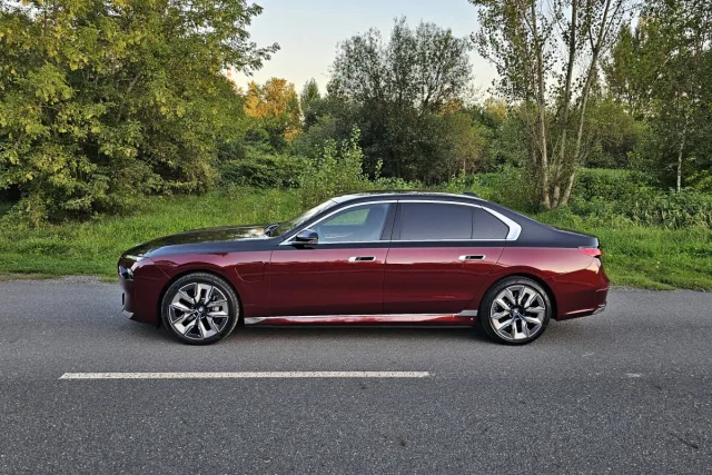 Test BMW 750e xDrive | plug-in hybrid (2023)