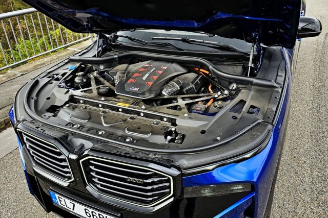 Test BMW XM (2023)