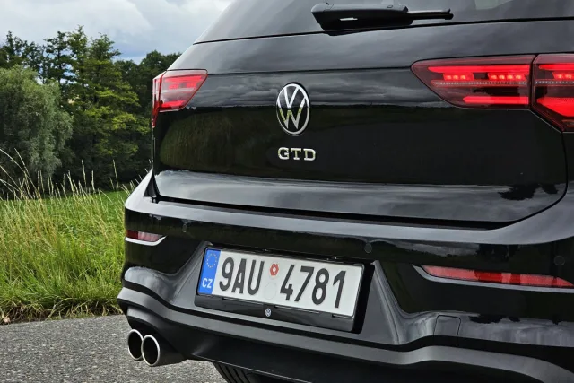 Test Volkswagen Golf GTD (2023)