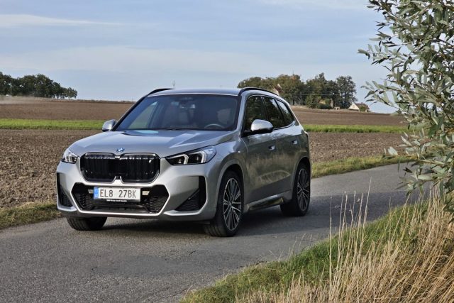 Test BMW iX1 xDrive30 | elektromobil (2023)