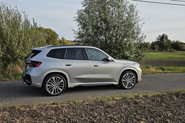 Test BMW iX1 xDrive30 | elektromobil (2023)