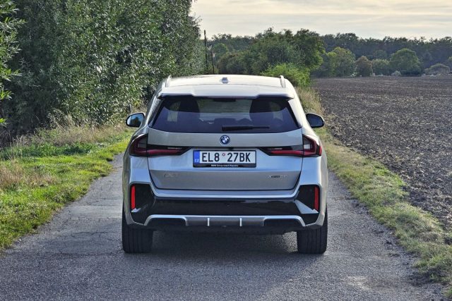 Test BMW iX1 xDrive30 | elektromobil (2023)
