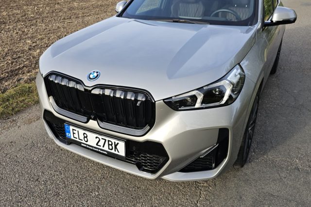 Test BMW iX1 xDrive30 | elektromobil (2023)