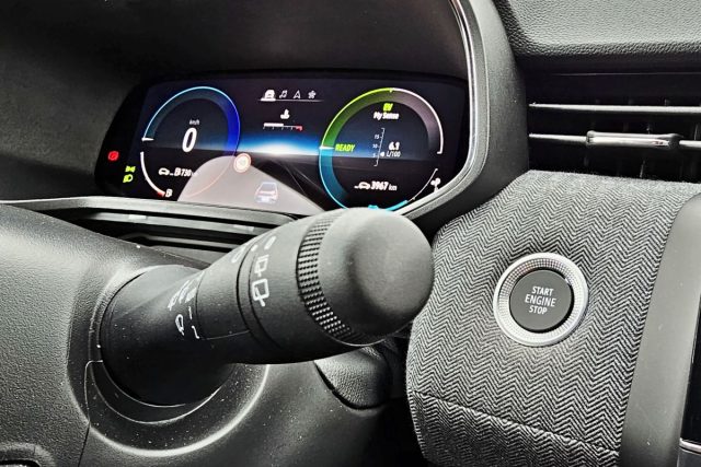 Test Renault Clio E-Tech full hybrid 145 (2023)