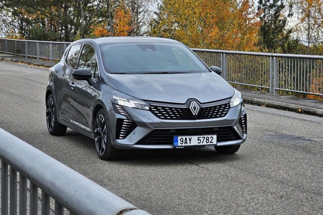 Test Renault Clio E-Tech full hybrid 145 (2023)